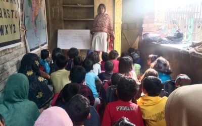 Seguimiento educativo y sensibilización sobre salud en India.